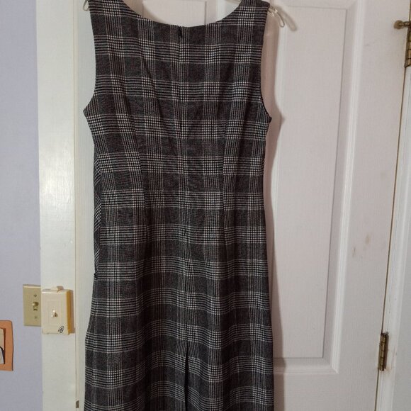 Wool-blend women's dress, size 8-10, made in Europe - Picture 9 of 9